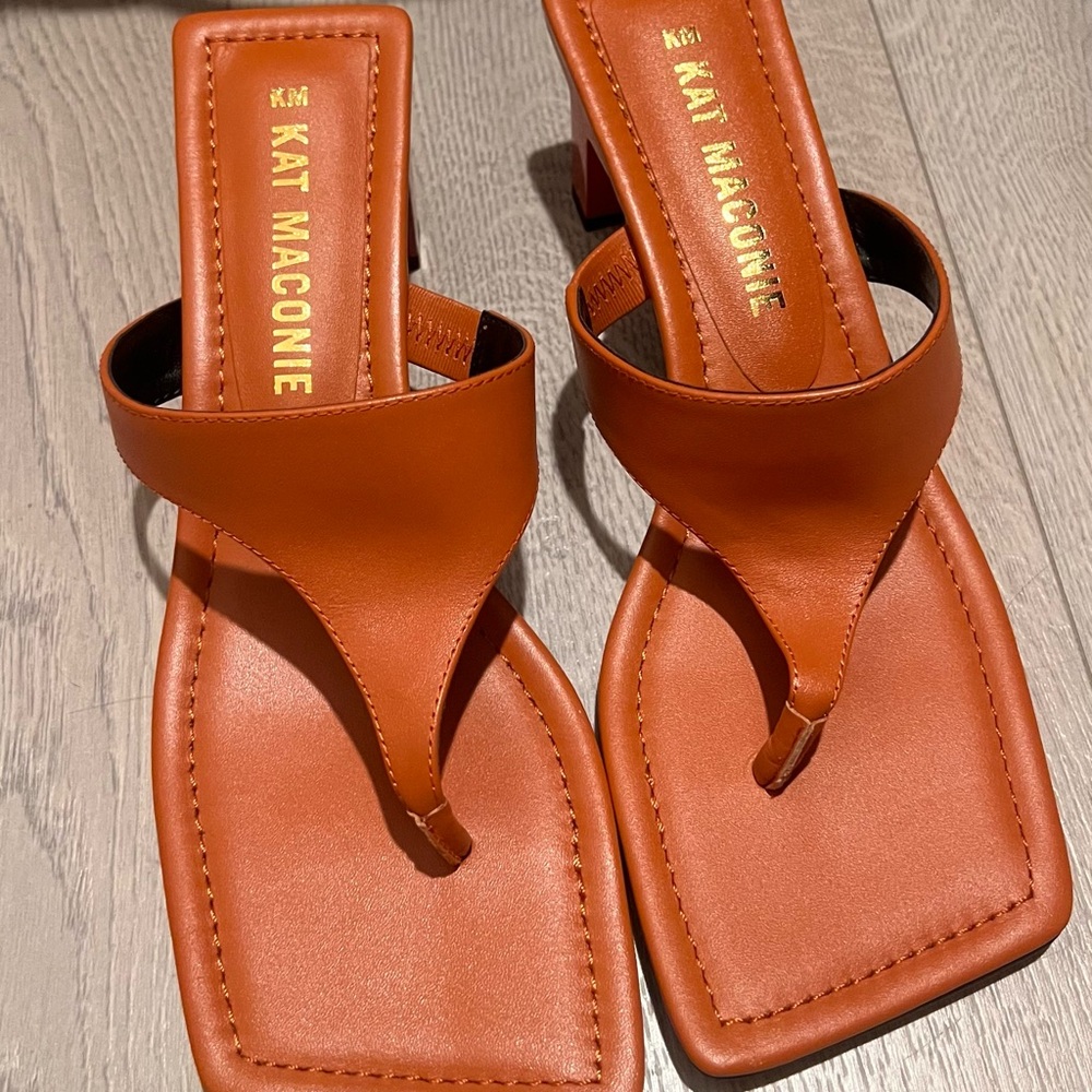 Kat Maconie Chic Burnt Orange Thong Heel Sandals Size 40